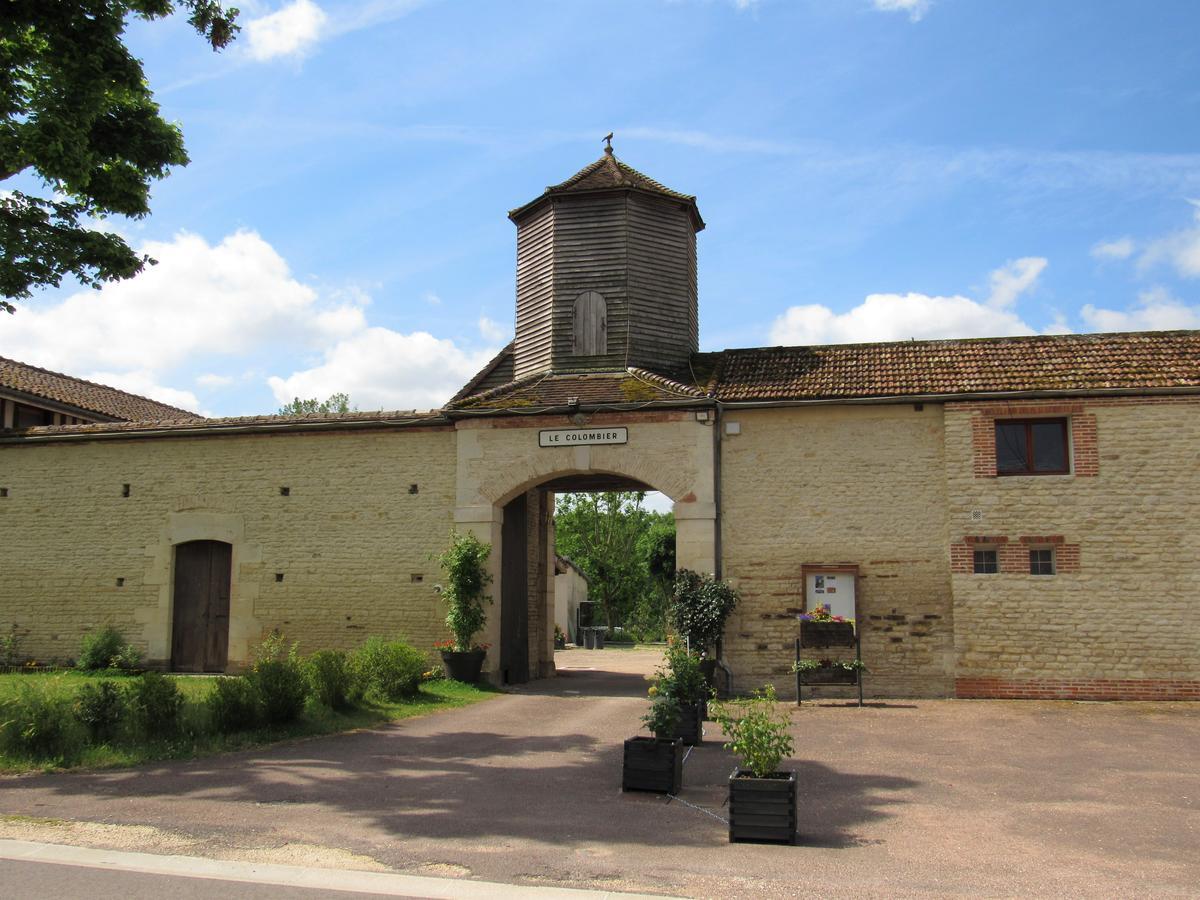 Domaine Le Colombier Bed & Breakfast Dienville Exterior photo